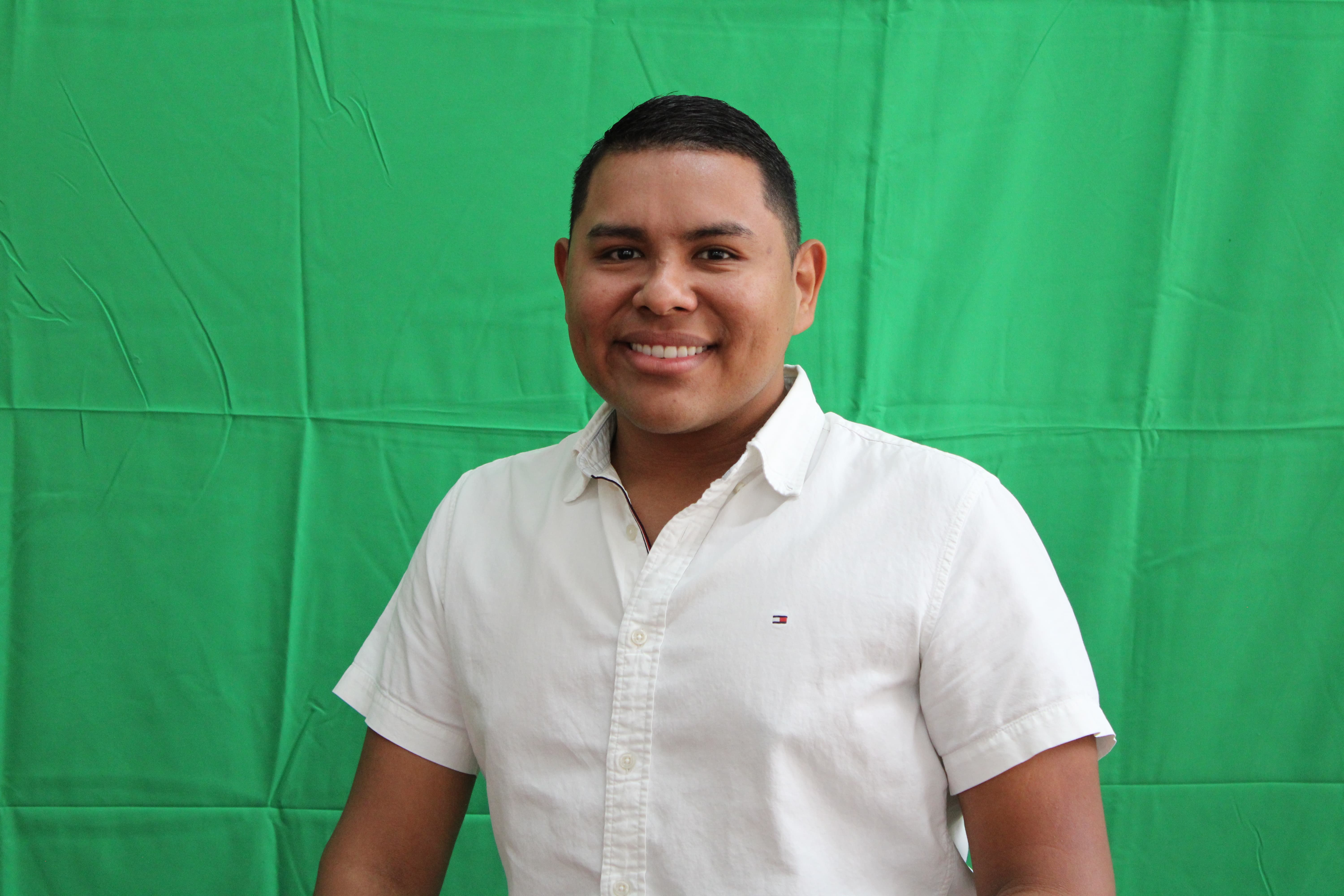 Integrante del departamento de ciencias Steven Orias