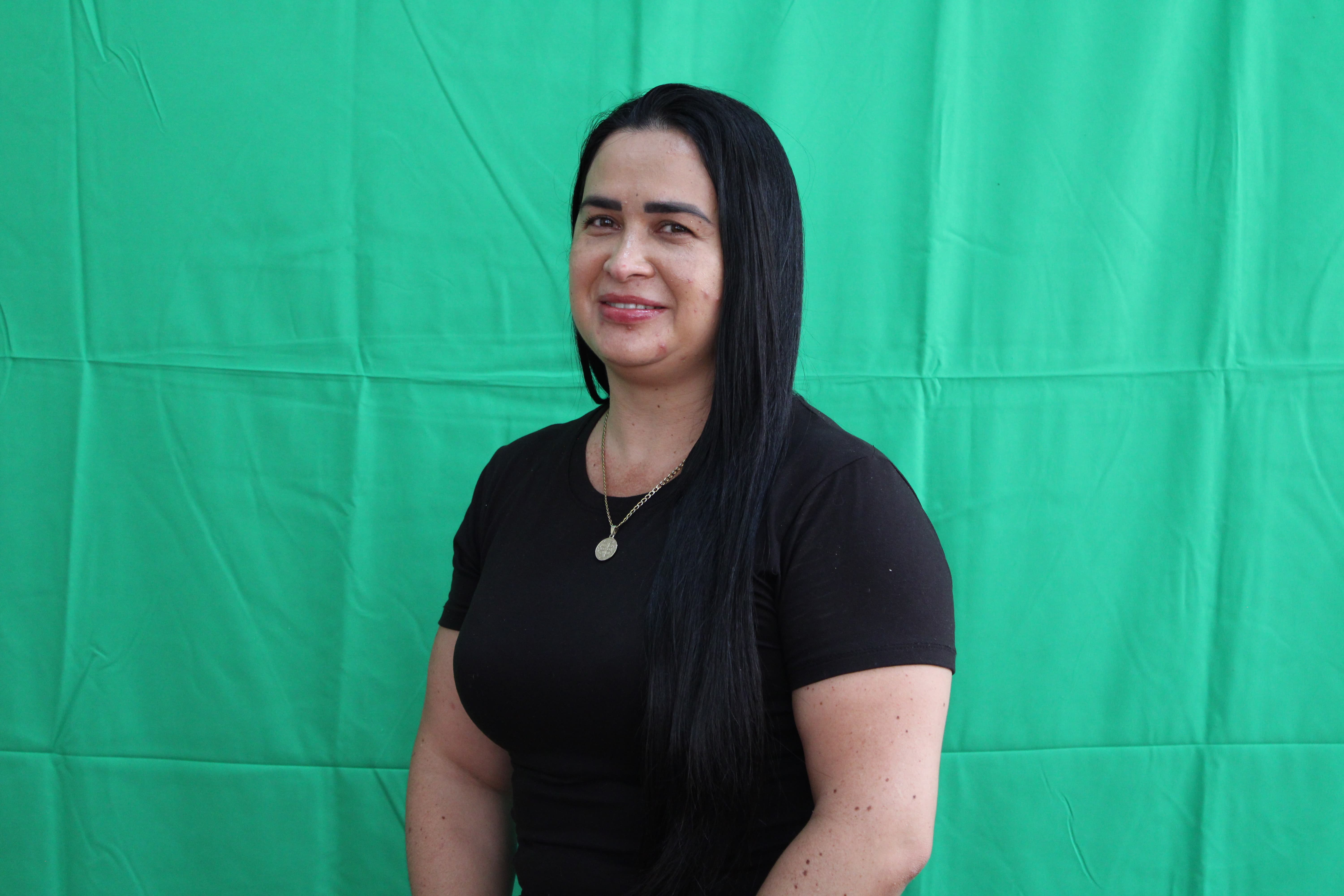 Integrante del personal del comedor Maricela Conejo