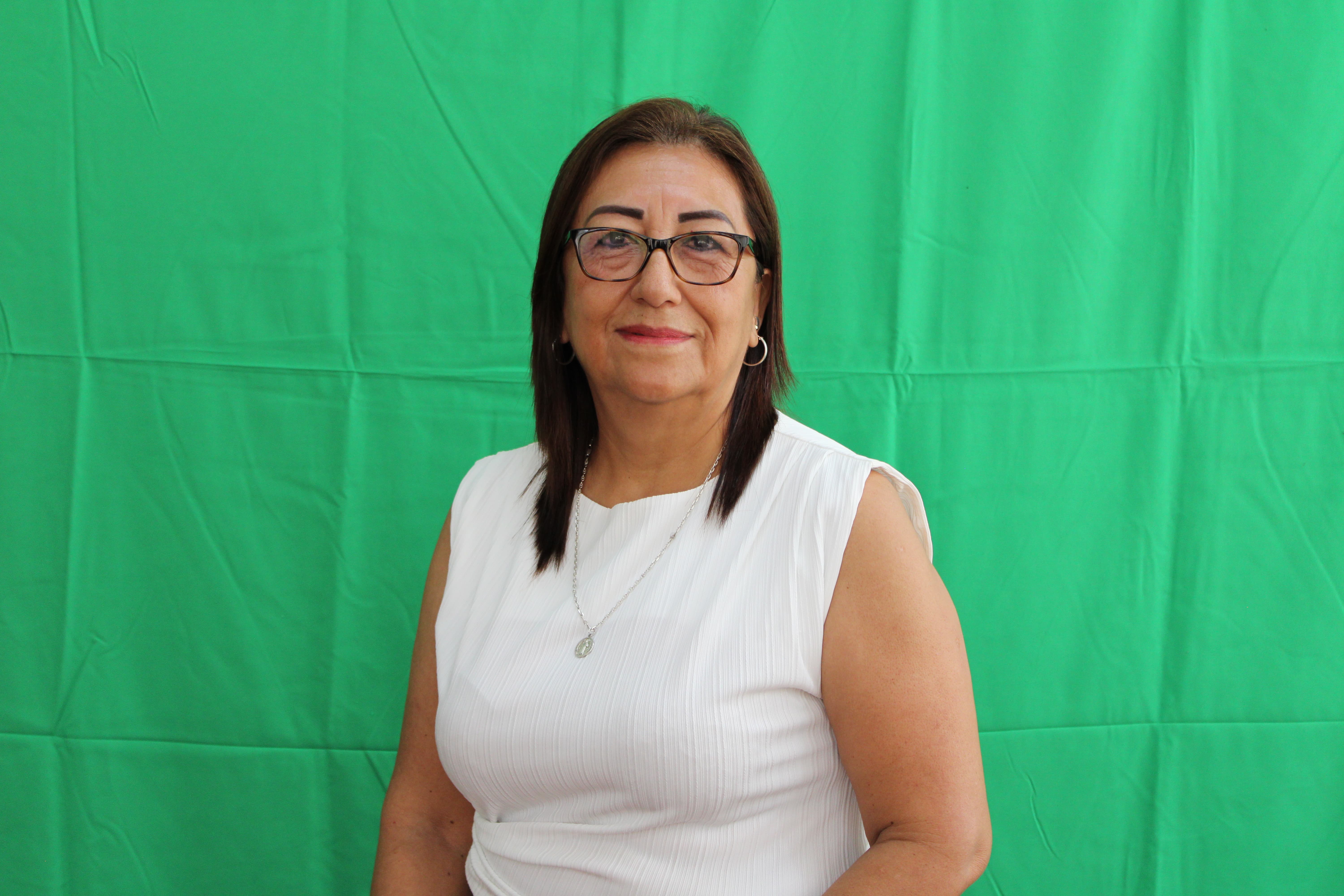 Integrante del departamento de conserjería Mayudel Mendoza